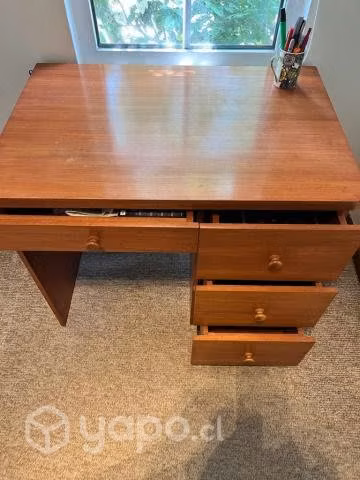 Escritorios 100% madera - Imagen 6