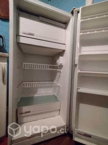 Se regala refrigerador