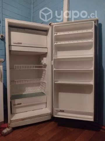 Se regala refrigerador