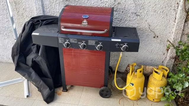 Parrilla a gas en excelente estado
