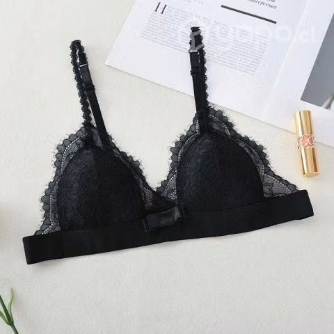 Bralette de encaje negro - Talla S/M - Nuevo