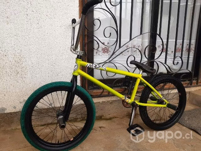 Bicicleta bmx s&m