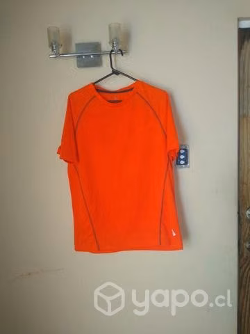 Polera deportiva