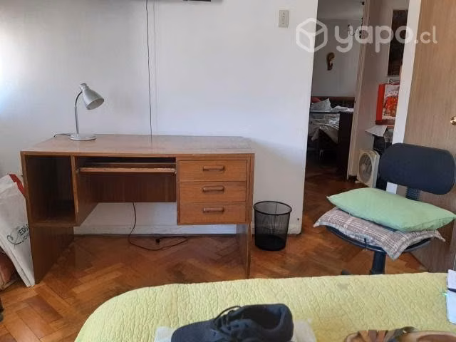 Escritorio de madera