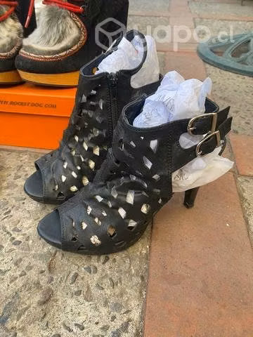Zapatos en buen estado 37 a 38