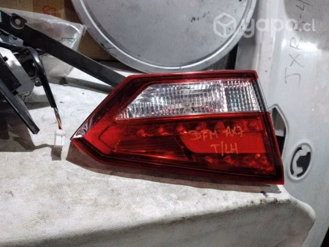 Dfm ax7 2019 foco de portalon izquierdo