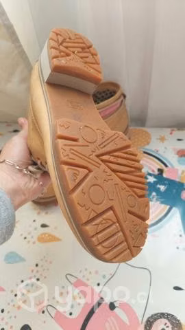 Zapato botín caterpillar