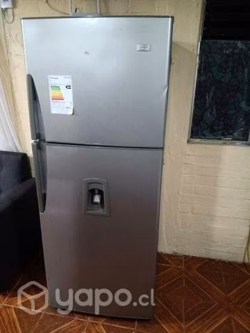Refrigerador Fensa en buen estado
