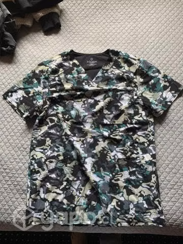Polera clinica hombre
