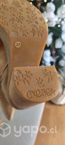Bota 37 marca exotica. - Imagen 2