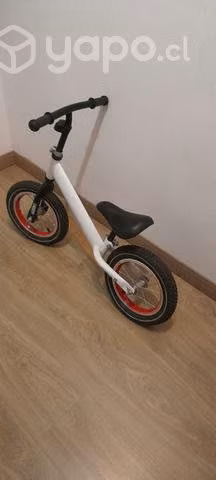Bicicleta de aprendizaje muy poco usada