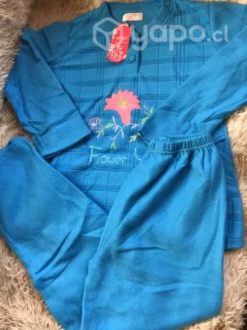 Pijama para dama y niña