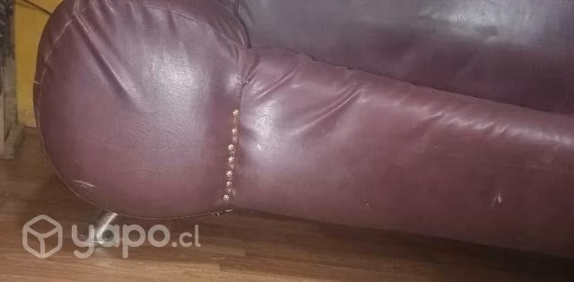 Sillón vintge ,ecocuero grueso, grande