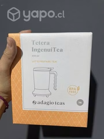 Tetera IngenuiTea marca Adagio teas
