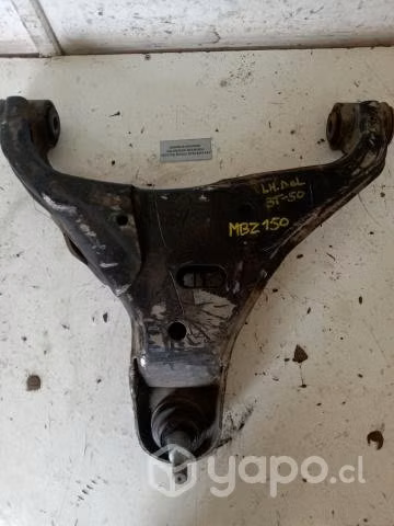 Bandeja Inferior Delantera Izquierda (MBZ150) Mazd