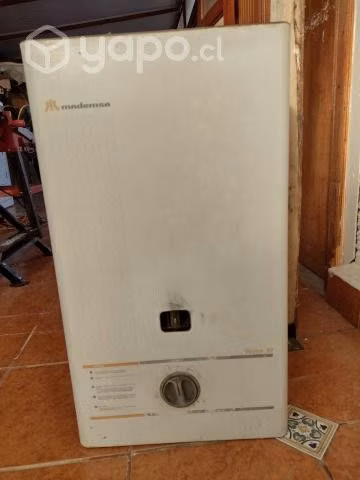 Calefont Mademsa, de 10 Litros, tiro directo