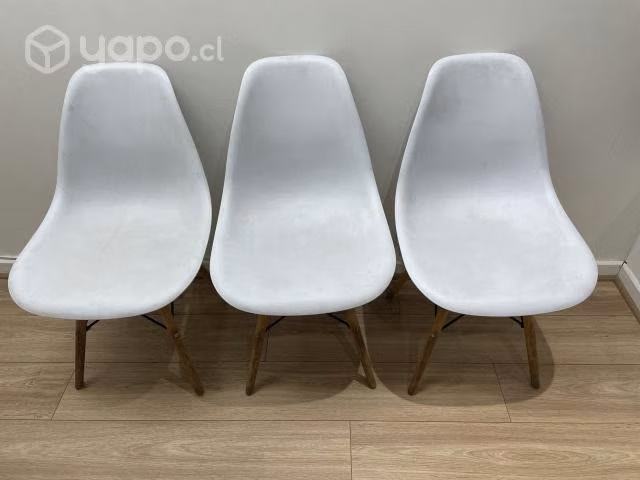 Sillas blancas de recepción - Imagen 2