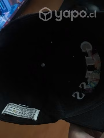 Gorro Guess x J Balvin - Imagen 3