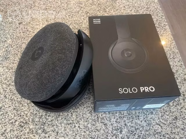 Audífonos Beats Solo Pro