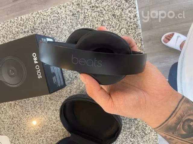 Audífonos Beats Solo Pro