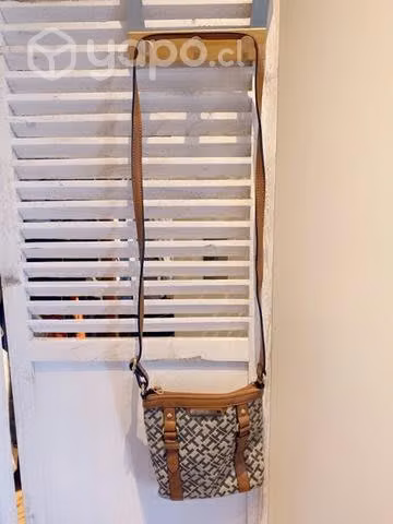 Cartera pequeña bandolera Tommy H