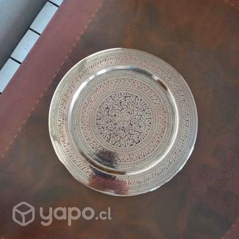 Plato de bronce