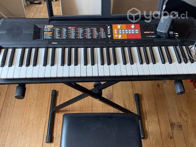 Teclado yamaha nuevo con atril y sillín