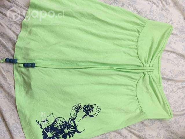 Blusas floriada y verde 2x4000 - Imagen 3
