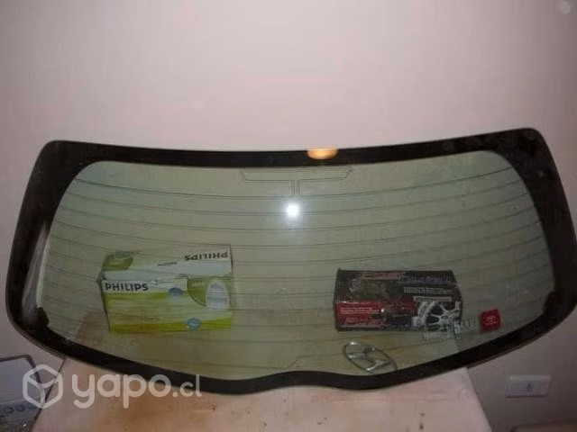 Luneta trasera original Toyota yaris sport 2009