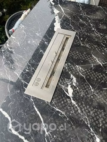 Comedor mármol negro com sus 6 sillas poco uso