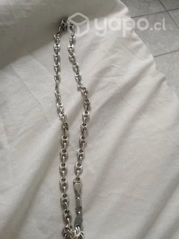 Cadena de plata