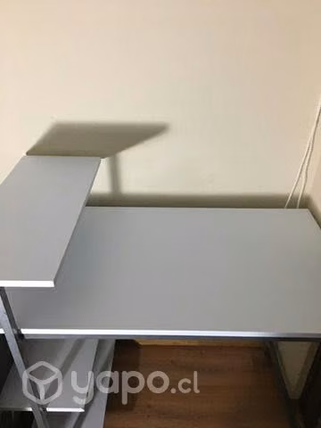 Escritorio con repíselas - Imagen 2