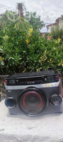 Parlante Bluetooth LG. - Imagen 4