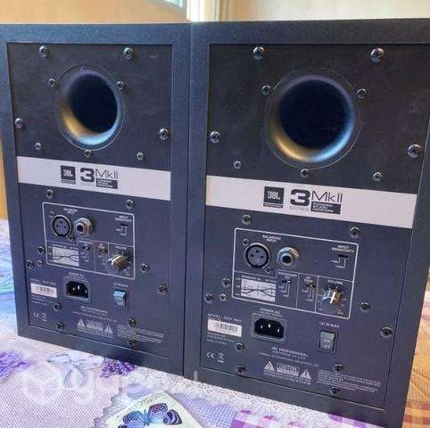 Monitores JBL 305p Mk|| - Imagen 2