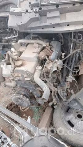 Motor mitsubishi pajero montero 2004