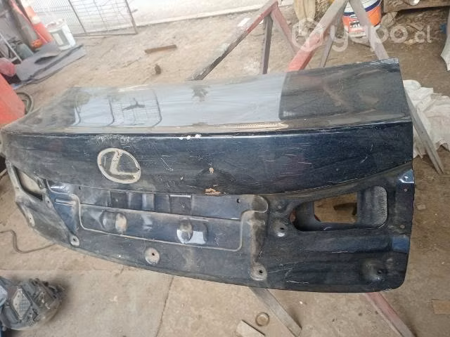 Tapa maleta Lexus GS 350 2012