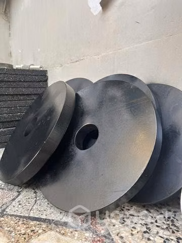 Half rack + Banco reclinable + Barra + 95kg discos
