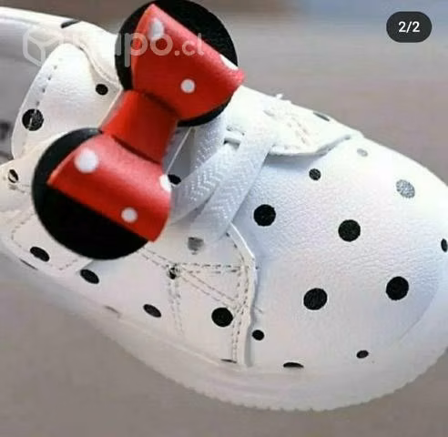 Hermosas Zapatillas de Minnie con luces