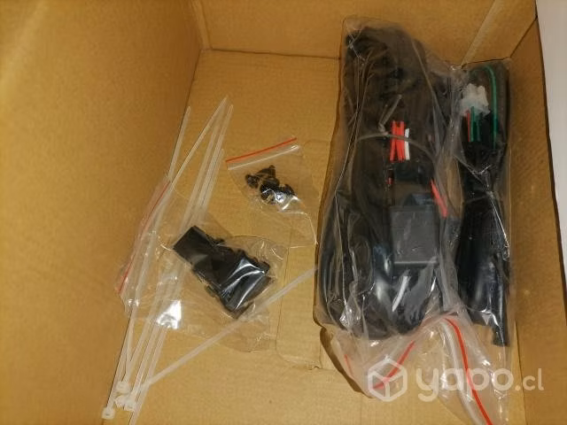 Kit neblinero toyota hilux 2016 2017 2018 - Imagen 3