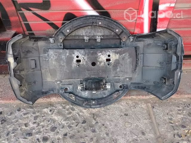 Tapa cubre rueda de repuesto Mitsubishi Montero - Imagen 5