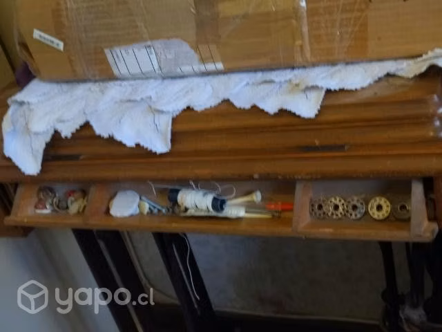 Maquina de coser antigua SUMMIT - Imagen 5