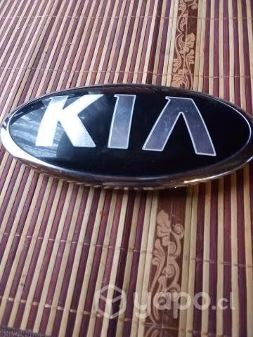 Emblema logo Kia frontal Sportage 2013