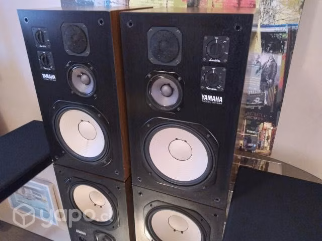 Parlantes Monitores Yamaha NS344