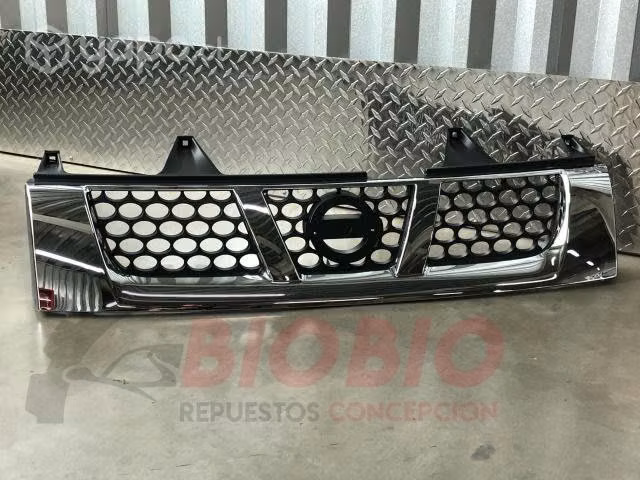 Mascara Nissan Terrano Cromado C/negro 2002/2014