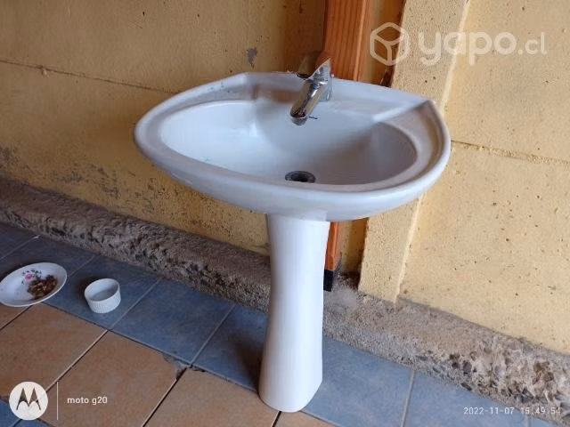 Lavamanos con pedestal