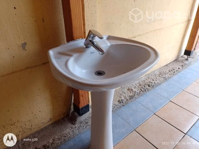 Lavamanos con pedestal