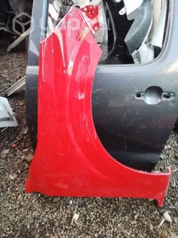 Tapabarro derecho nissan np300 4x2 original
