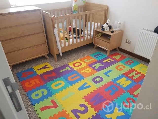 Cama cuna colchón más velador