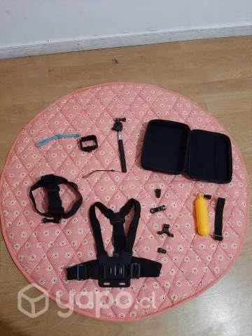 GoPro Hero 6 Black + Tarjeta 64 gb y Accesorios Re