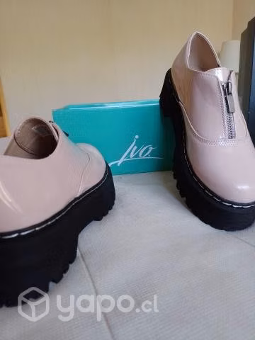 zapatos de charol NUEVOS color palo rosa